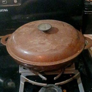 LE Creuset Dutch oven 30